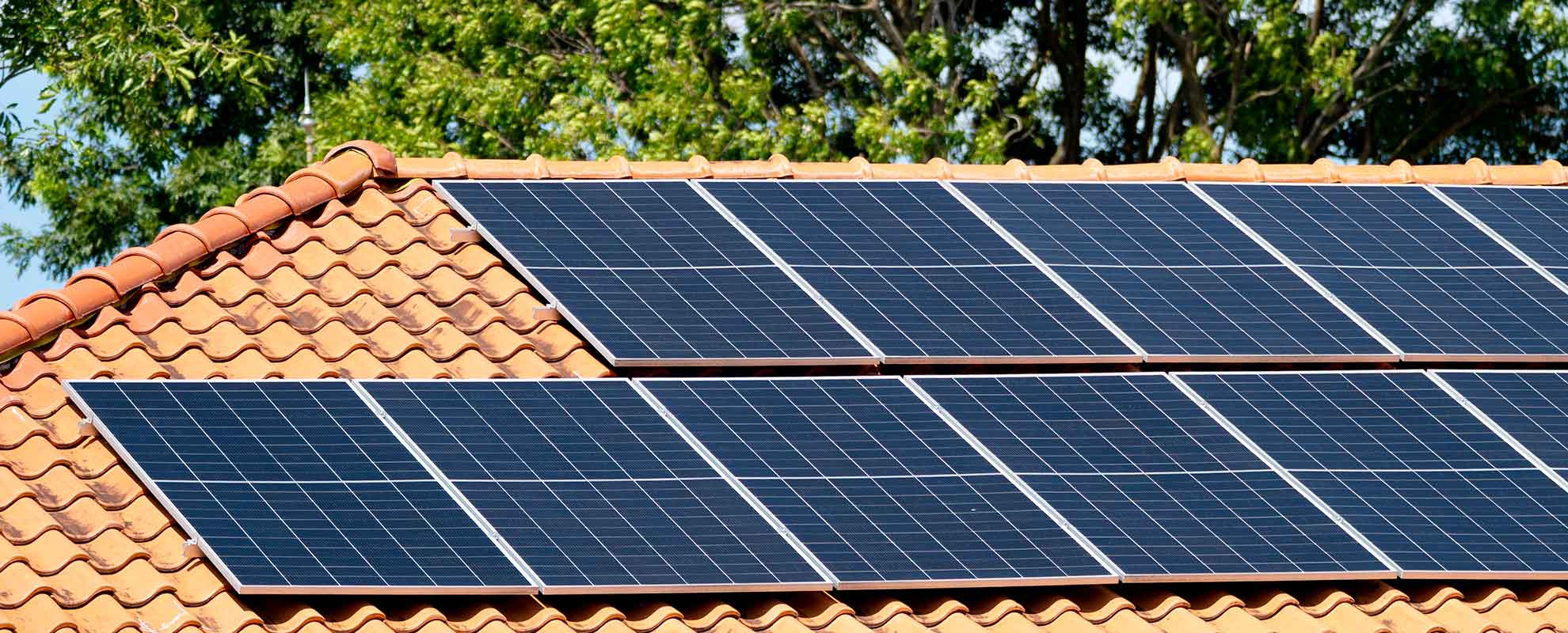 pannelli fotovoltaici in una casa passiva